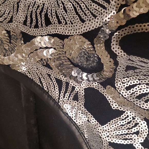 Like new! Joan Boyce faux leather trim silver sequined clasp hook blazer jacket - Picture 4 of 9